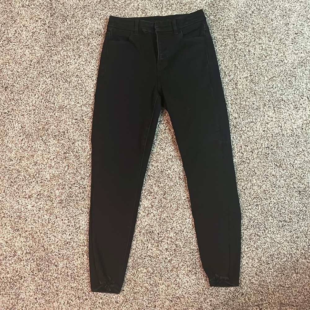 Super Cute Black American Eagle Jeans, Size 2 Regular, Button Fly, Worn 3 times.